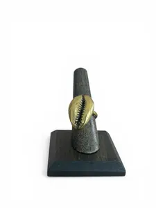 Single Shell Brass Ring