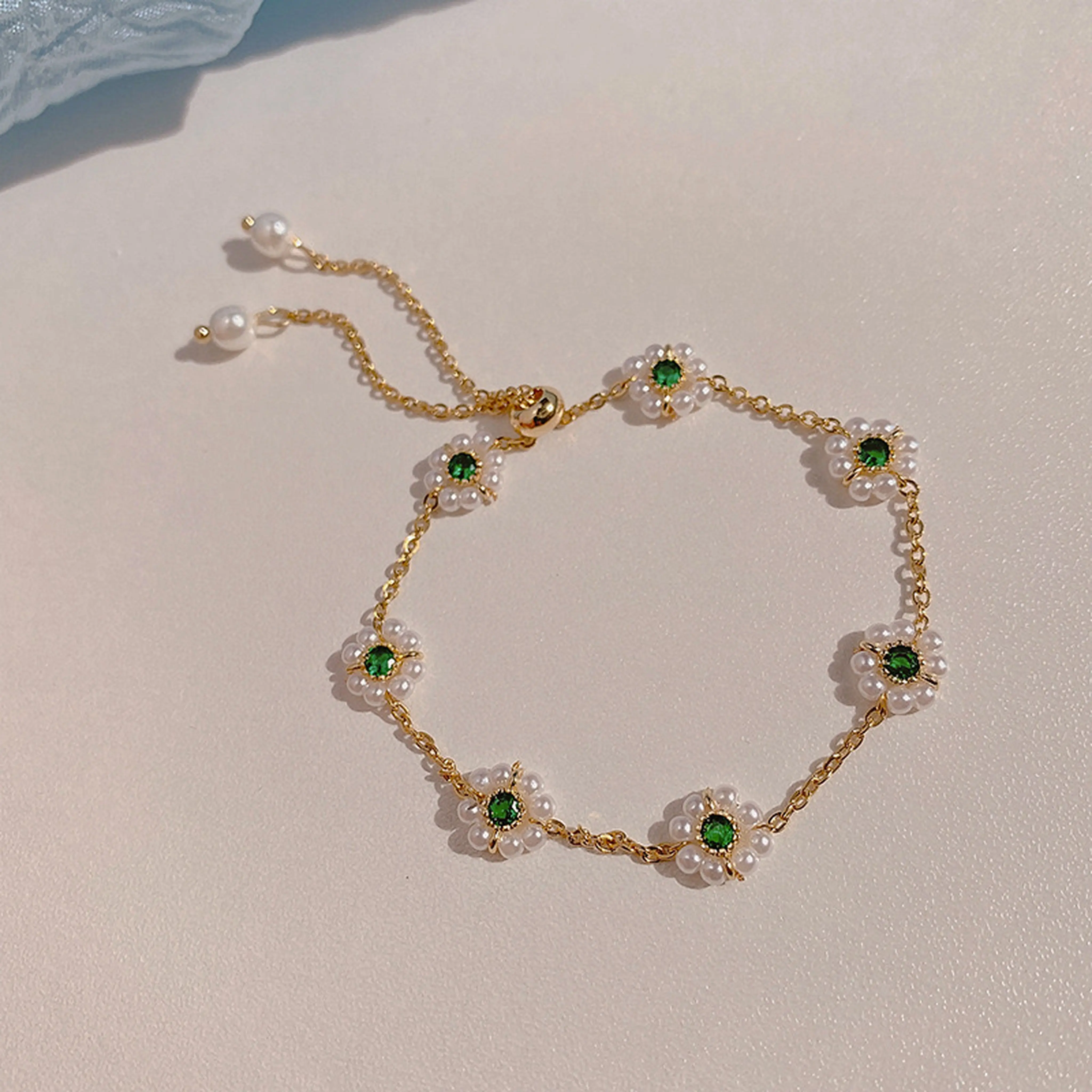 Adjustable Green Emerald and Pearl Bead Bracelet - Handmade DIY Unique Bracelets