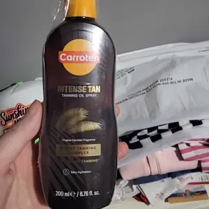 Carroten Intensive Tanning Oil Spray | Browning Tan Accelerator | Vitamin E and Carrot & Coconut Oils | Water-Resistant, Silky Hydration | Coconut Fragrance | Made in Greece | 6.7 oz