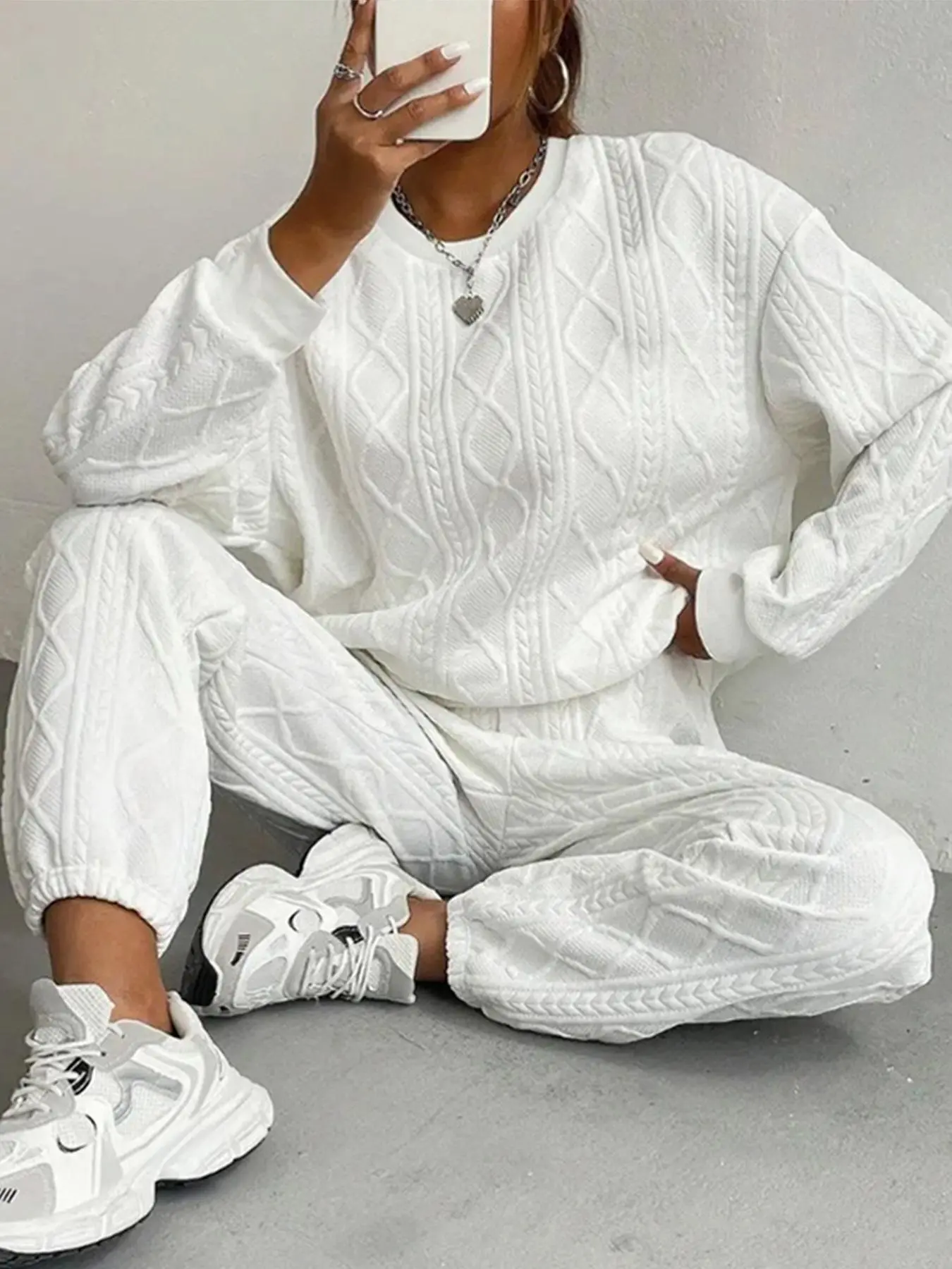 Women's Winter Basic Casual Sweatshirt Set, Knit Lounge Set, Womenswear, Long Sleeve Round Neck Pullover, Loose-Fitting Pants, Plain Pattern, Fall & Winter Fashion, Clothes