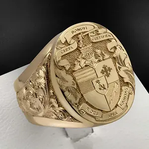 Carved Godfather Shield Ring Fashion Retro Men's Knight Ring Suitable for Party Gifts