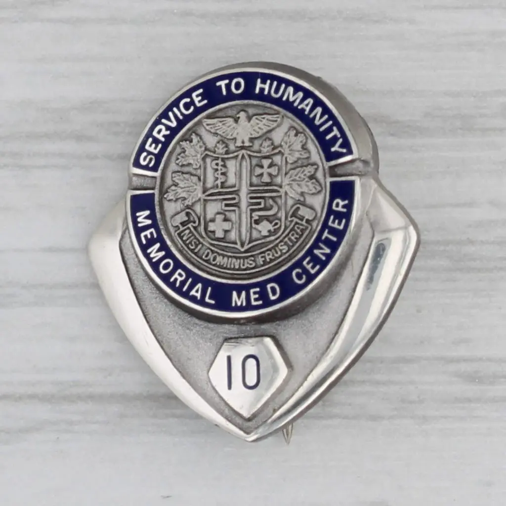 Vintage Pin in Sterling Silver, Memorial Med Center 10 Years Medical Service Award, Collectible Enamel Brooch 17x15.5mm, Men's Accessories, 2.9 Grams