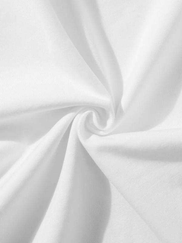 Street Style Hello Kitty Unisex Tee - Black T-Shirt with Graphic Design for Men & Women