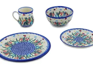 Polish Pottery 4-Piece Place Setting Spring Garden Berries
