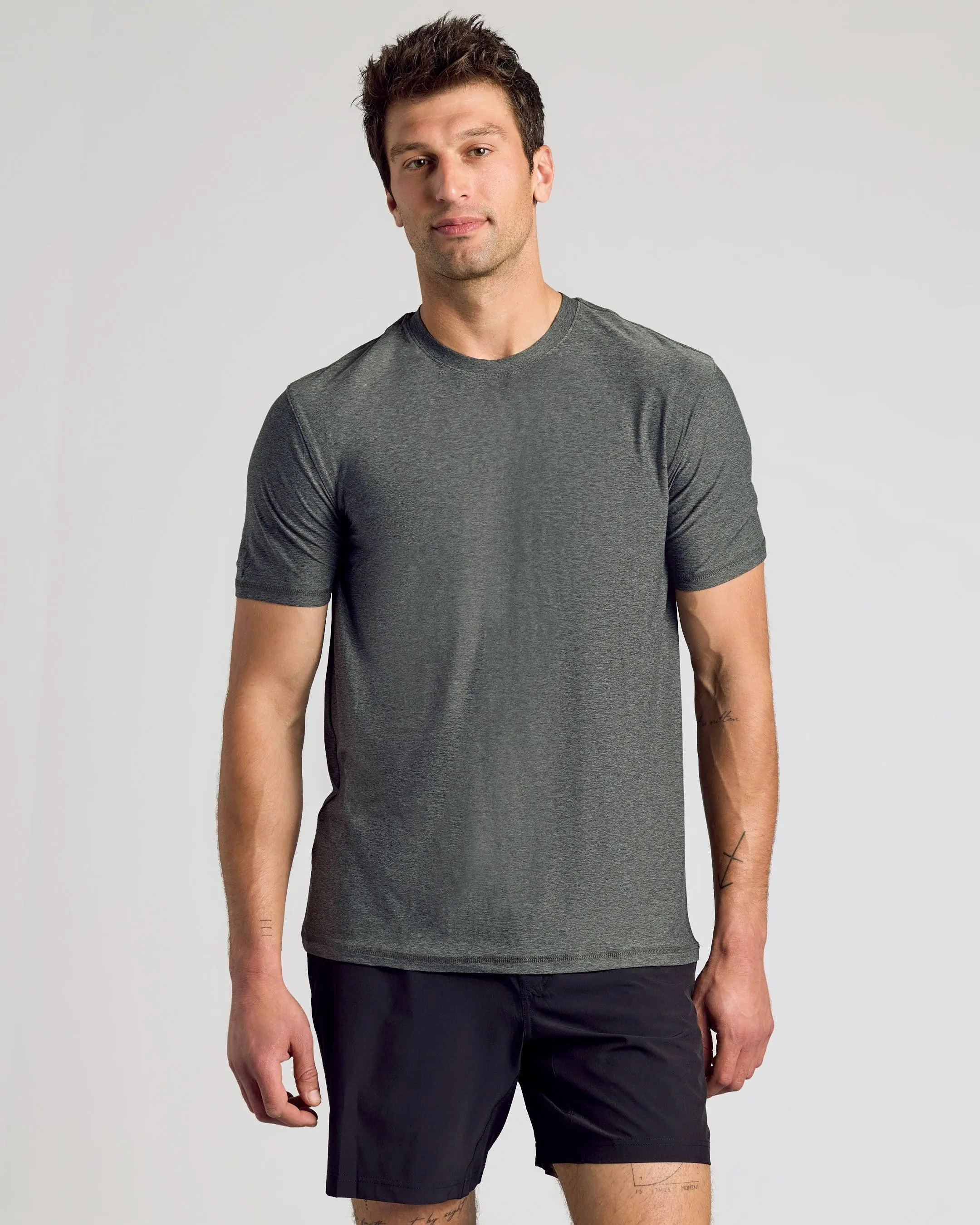 True Classic Men's Active Crew Neck T-Shirt True Classic Men's Active Crew Neck T-Shirt