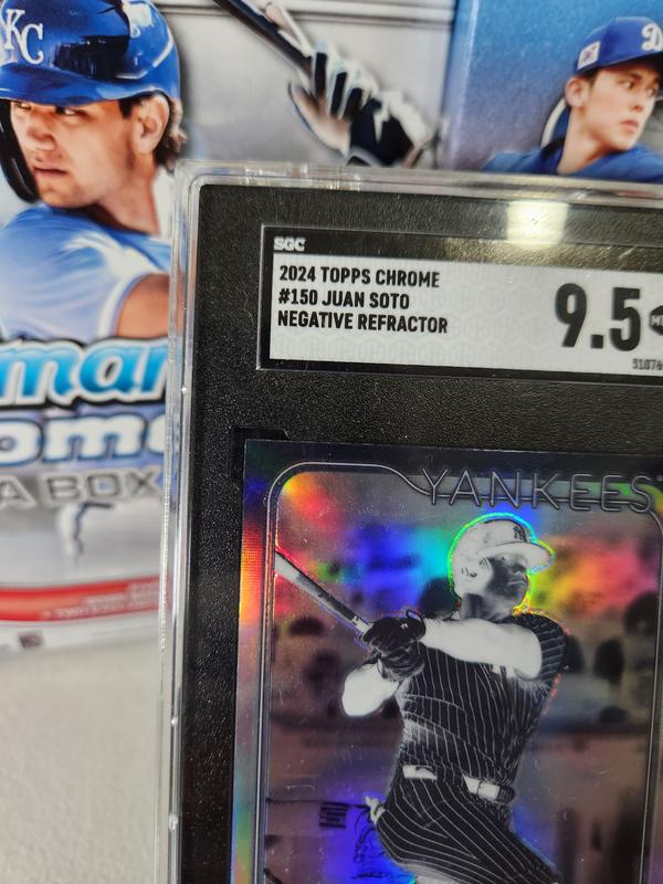 Topps Chrome 2024 Juan Soto Negative Refractor #150 9.5 Graded Baseball Card