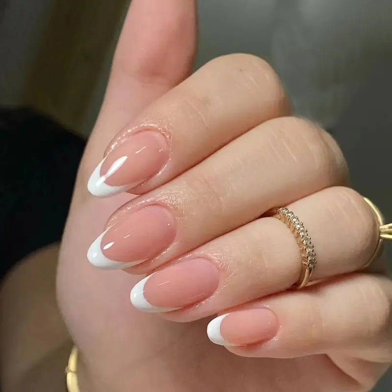 Gradual French False Nails Wearable Nail Art Pieces Nail Art Design Nail Tips Art Short Almond Shape Suitable for Girls Dating Party Dress Up Press-On Fake Nails