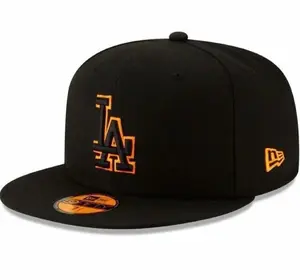 Los Angeles Dodgers New Era 9FORTY Snapback Baseball Cap – Black, flat brim, white LA logo and commemorative badge on the side, MLB streetwear accessory