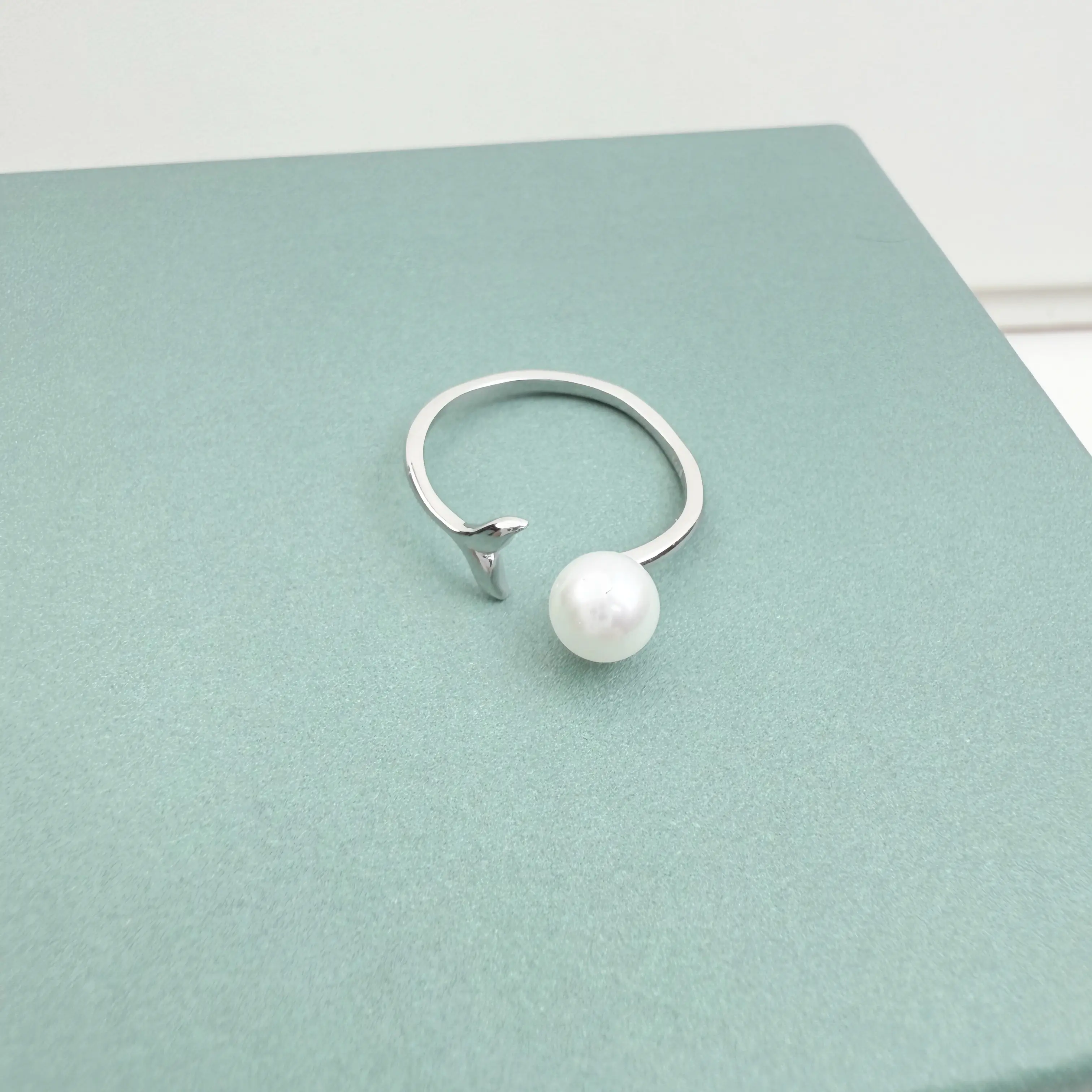 PEARLISM Mermaid Tail Freshwater Pearl 925 Silver Ring