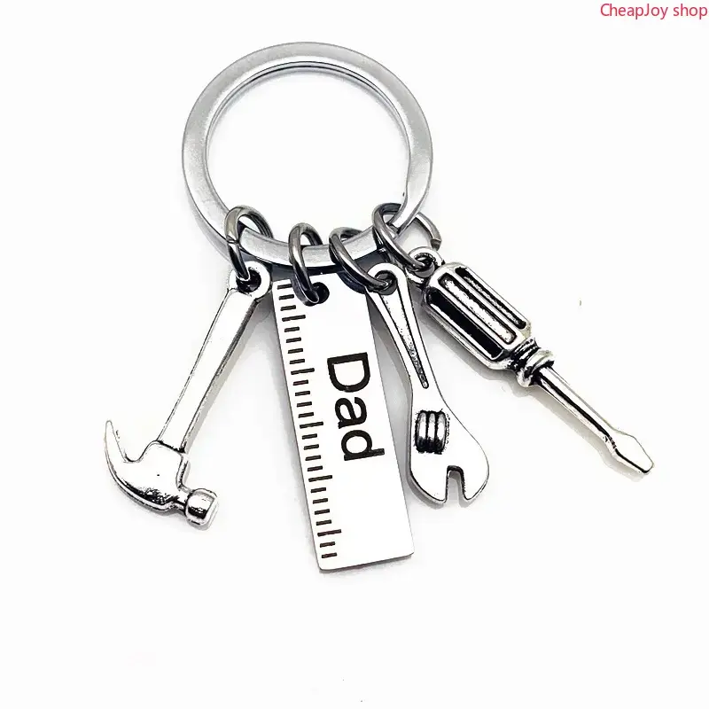 Father's Day Keychain, Stylish Car Key Accessory for Dad & Papa, Heartfelt Keepsake Gift from Daughter and Son, Practical Fashion Ornament Perfect for Holiday Gifting & Daily Car Use
