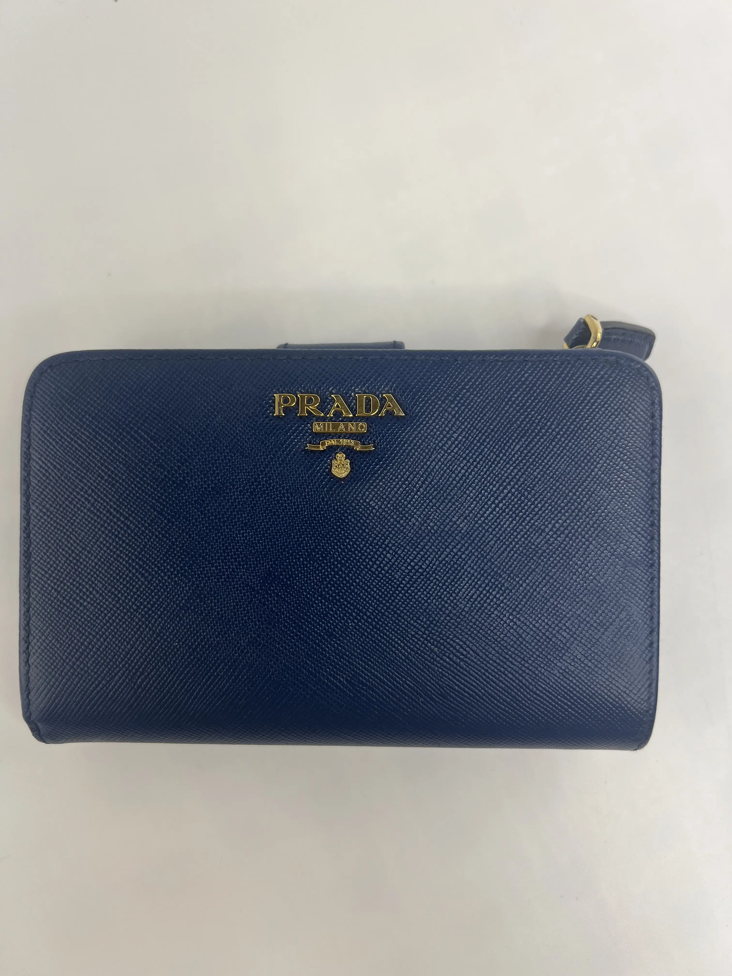 Pre-owned PRADA leather Small Leather Goods Compact Zippy Wallet