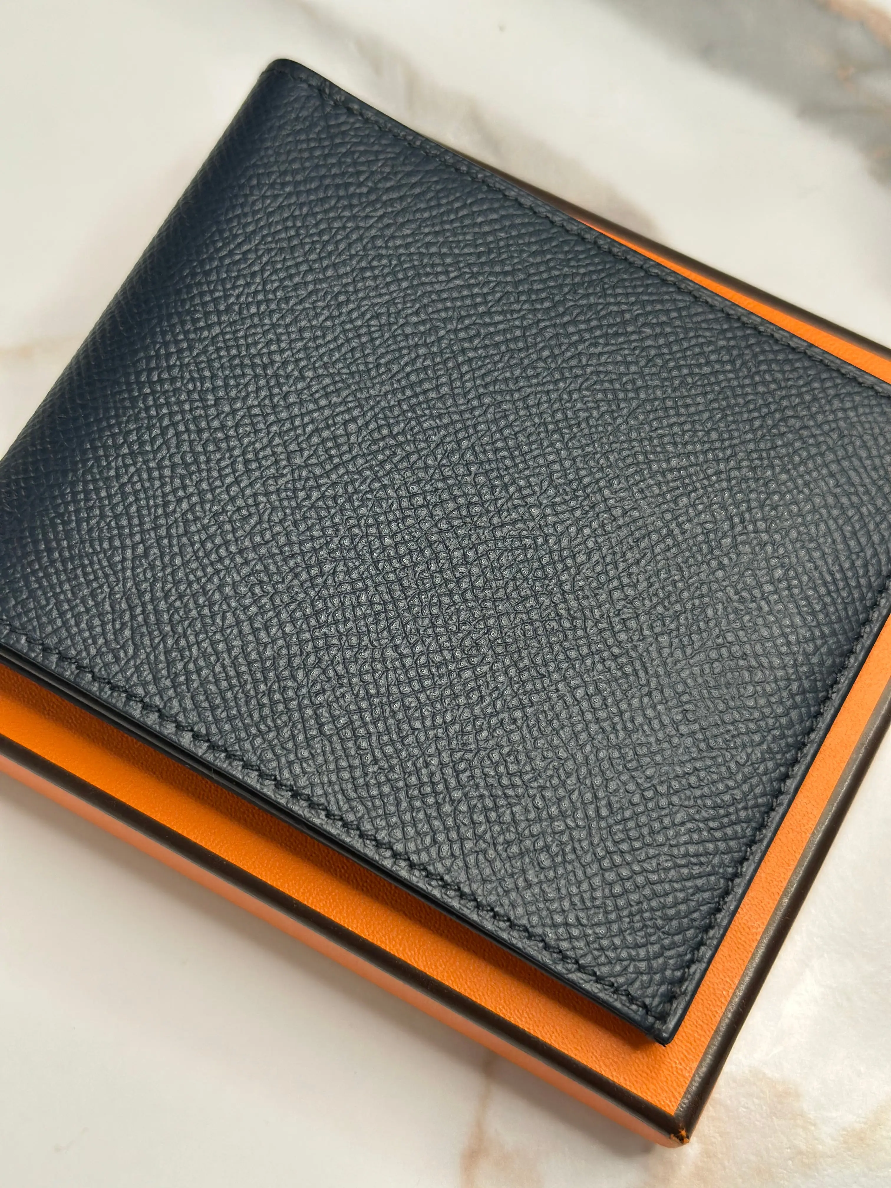 Pre-owned HERMÈS leather Small Leather Goods Citizen Twill Compact bifold wallet