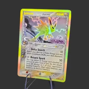 Jolteon (Delta Species) 007/113 with Ex Delta Species STAMP - Delta Species