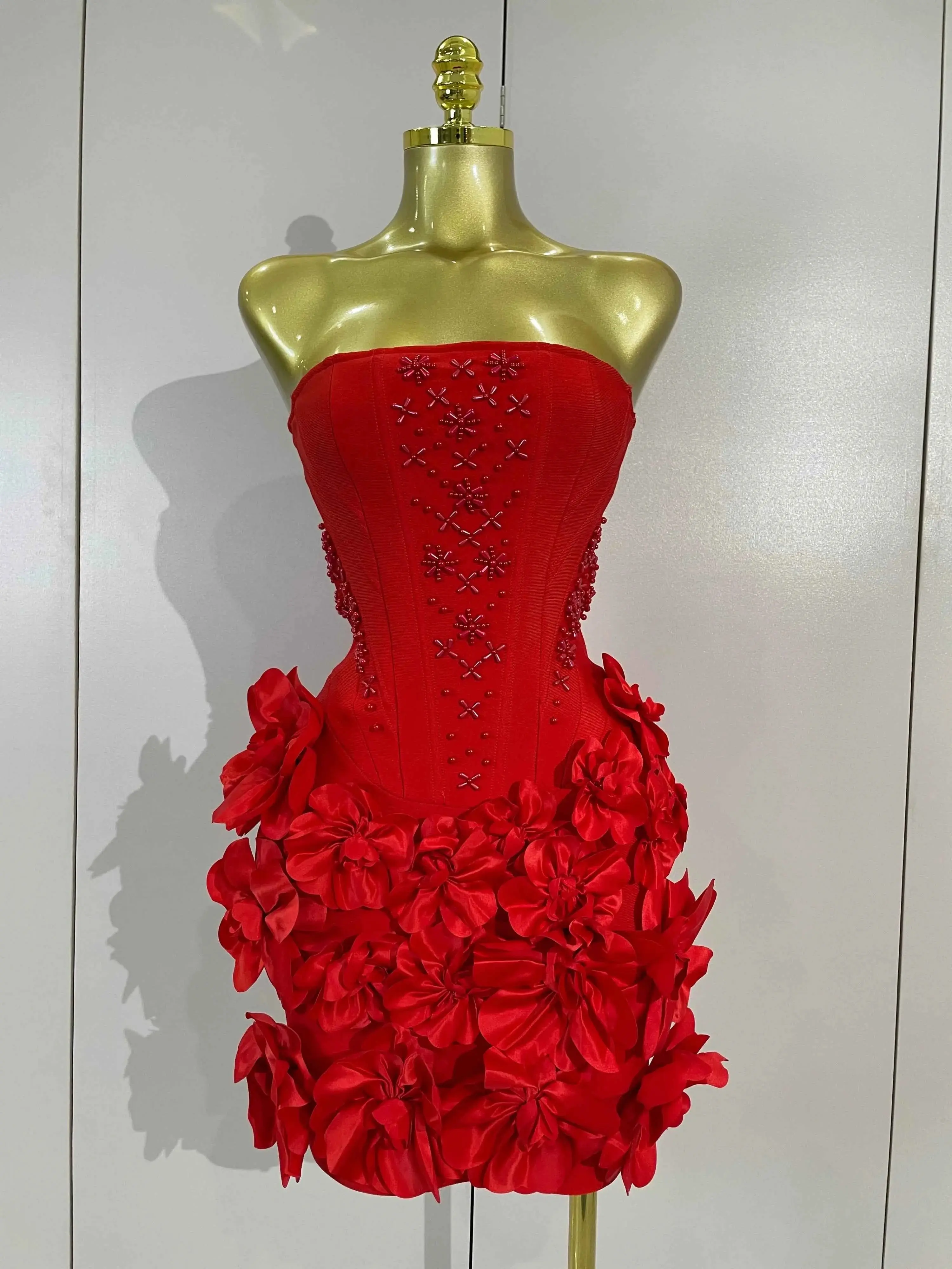 Women's Strapless Floral Pearl Beaded Bodycon Bandage Dress - Sleeveless Mini Formal Dress with Fabric, Feminine Chic Elegance for Bridal & Cocktail Events, Classic Girly Fit