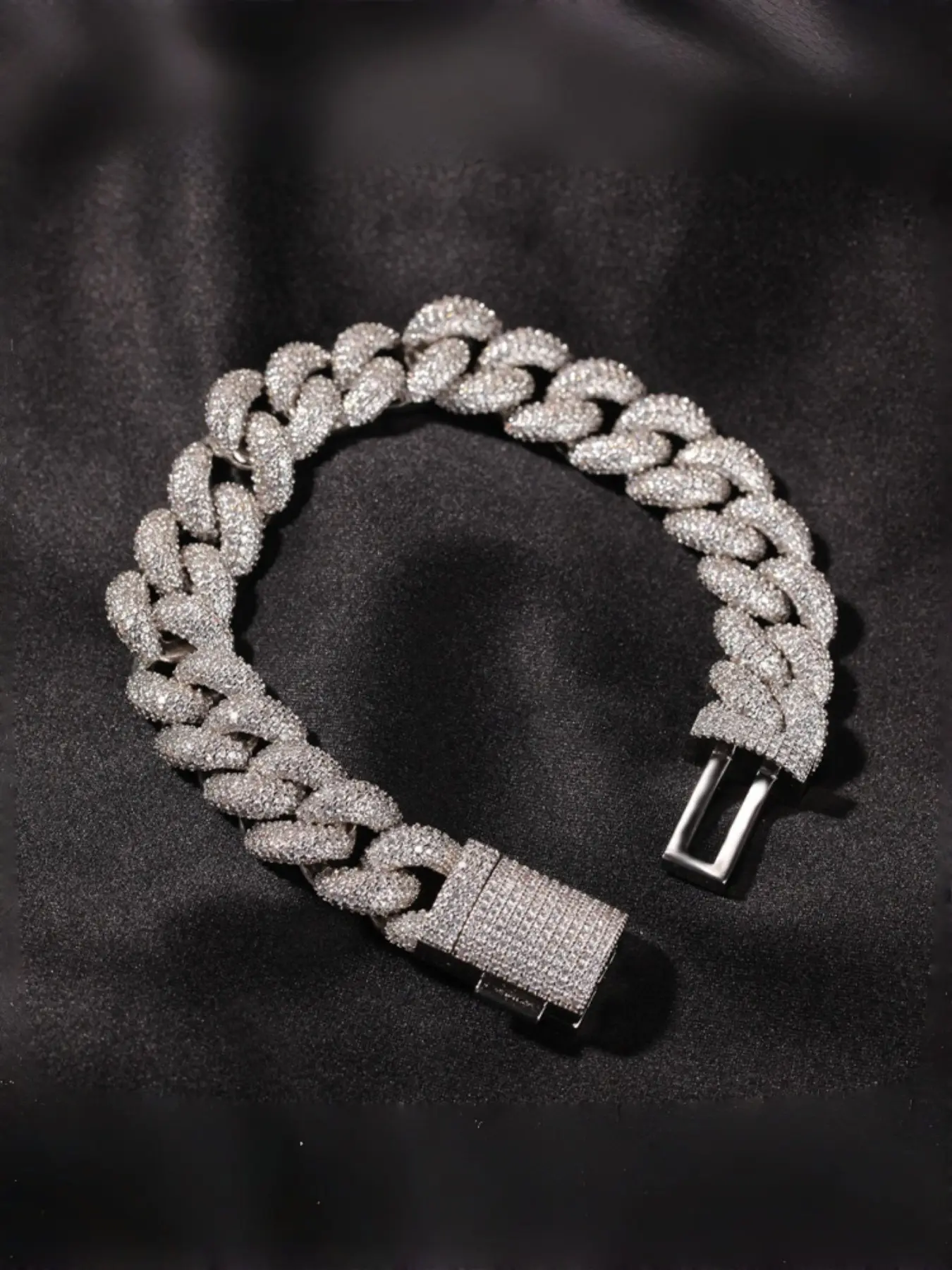 15mm Bubble Cuban Link Bracelet, Full Diamond Artificial Zircon Hand Chain, Casual Fashion Accessory Bracelet Jewelry for Men and Women, All Seasons