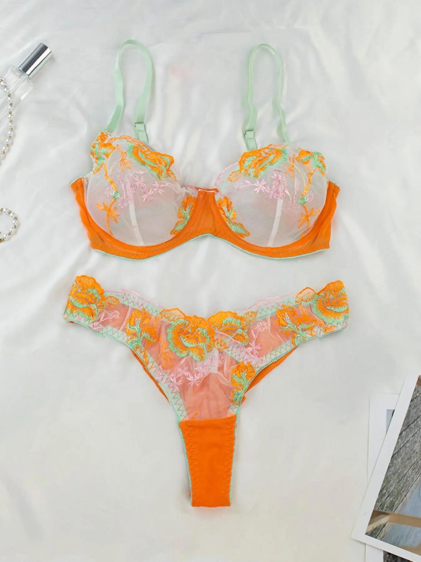 Women's Colorblock Floral Embroidery Sheer Mesh Design Bra & Thong Two-piece Set, Adjustable Strap Backless Lingerie & Panty Set, Lingerie Set for Women, Underwear Sets