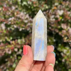 Moonstone Point with Flash – Moonstone Crystal Tower for Intuition, Feminine Energy & New Beginnings