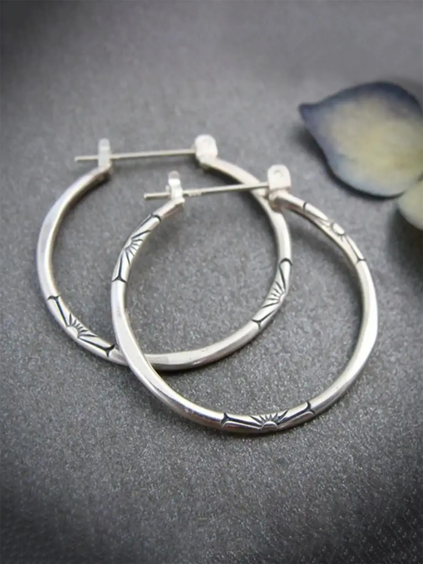 Women's Elegant Minimalist Hoop Earrings, Vintage Retro Trendy Hoop Earrings, Chic Gorgeous Jewelry As Gift for Girlfriend for Party Decor