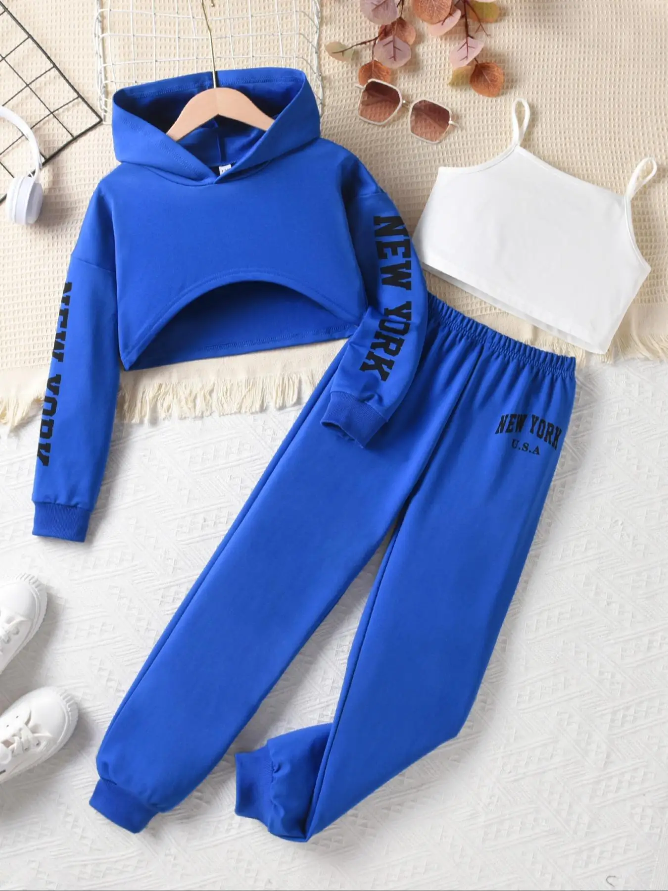 Three-piece Set Girl's Letter Print Drop Shoulder Crop Hooded Sweatshirt & Cami Top & Pants Set, Casual Fashion Three-piece Outfits for Daily Outdoor