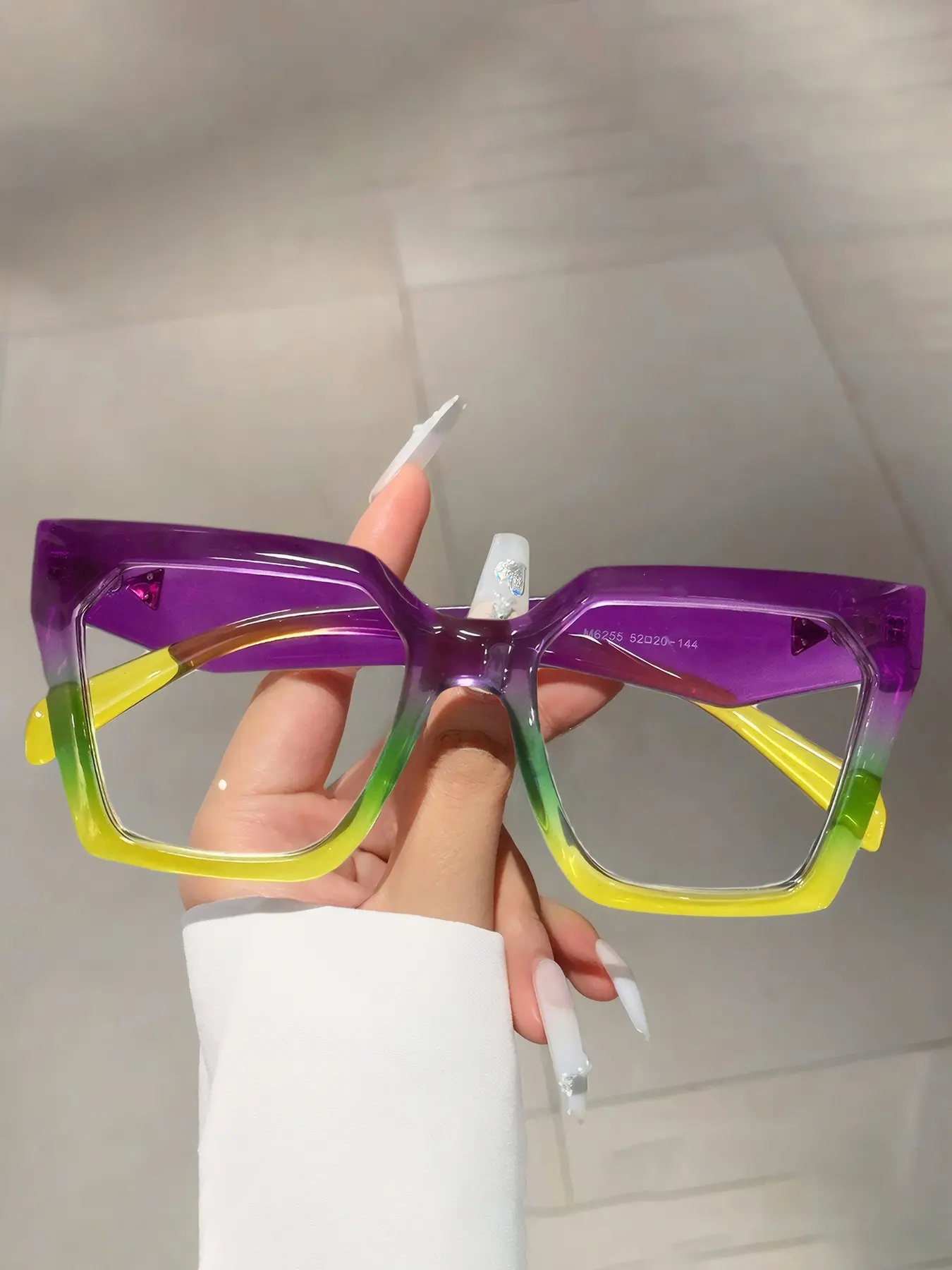 2025 New Oversize Square Frame Glasses for Women Trendy Fashion Style Colorful Frame Shades Stylish Square Frames Stylish Trendy Eyewear