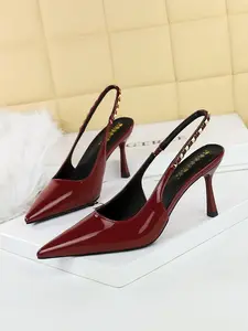 Elegant Women's Pointed Toe Single Shoe, Fashionable Mid Heel Slip-On with Rivet Design, Perfect for Work & Casual Wear, Elegant Party Shoes