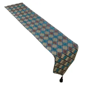 European Classical Chenille Embossed Table Runner High End Home Hotel Bed Decor