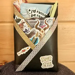 Blind Date with a Book Box Bundle Mystery - Treat yourself! Surprise Gifts Unboxing Gift