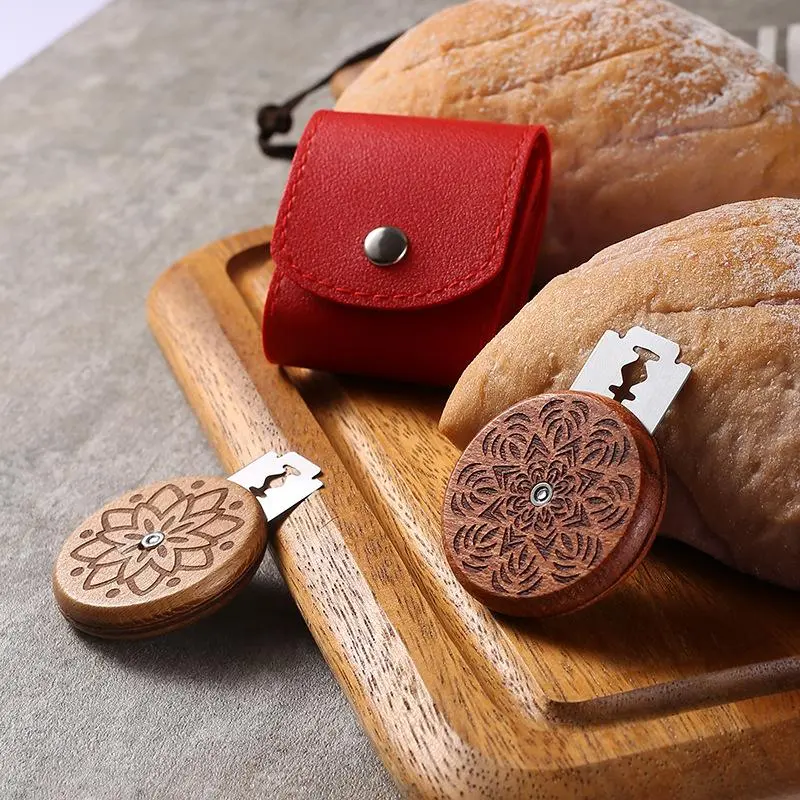 Wooden Bread Lame Cutter, Bread Slashing Tool, Cutting Bread Scoring Knife, Razor Cutter, Baking Tools, Baking Supplies, Baking Accessories, Bakery Supplies, Bakeware, Utensils, Great Gift for Artisan Bread and Baguette Makers