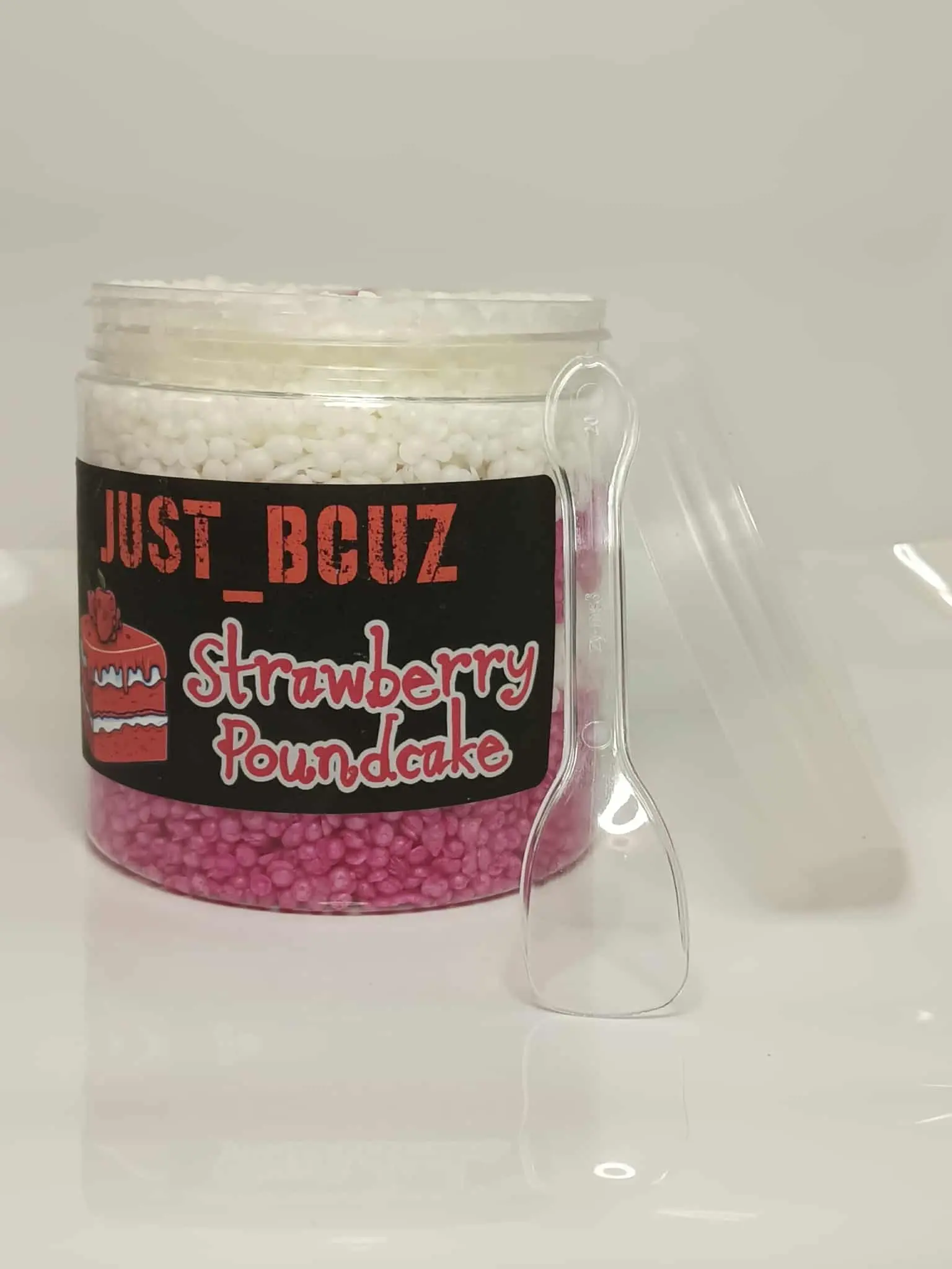 Jar of Strawberry Poundcake Fragranced Wax Melt Beads