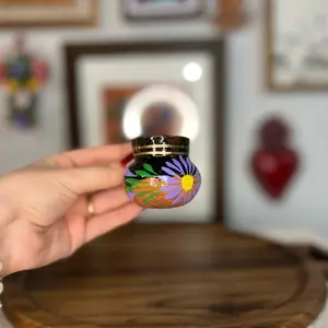 Handcrafted Mexican Barro Floral Shot Glass/Tequilero floral de barro mexicano hecho a mano