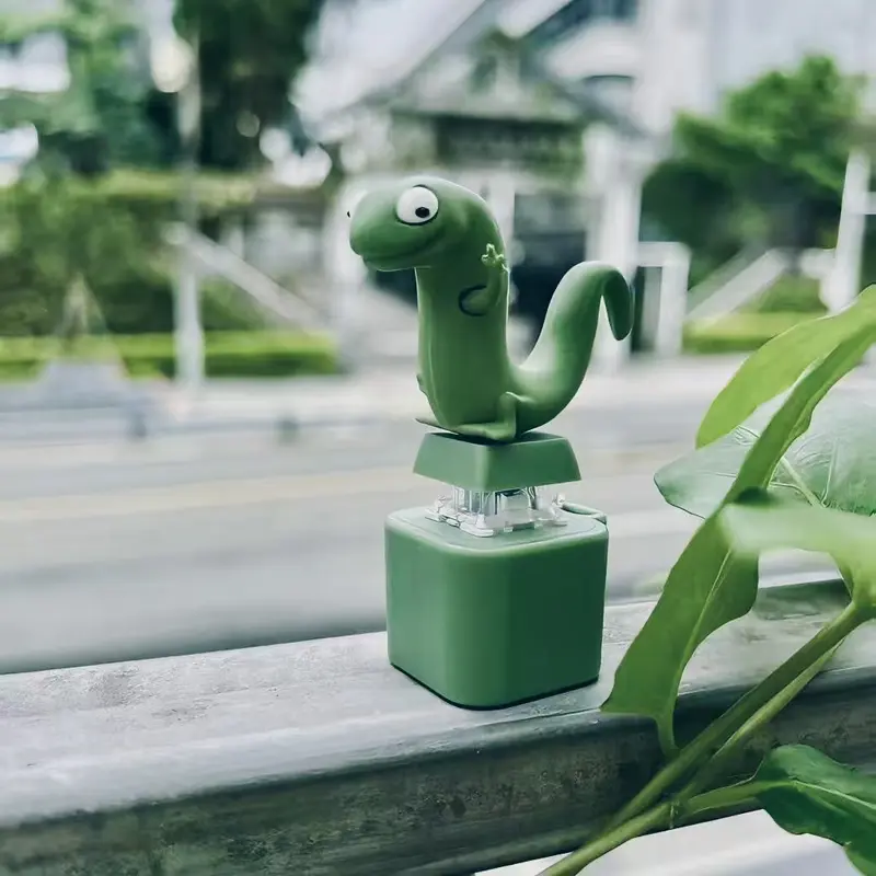 Lizard Button Keychain with Rechargeable LED Light Realistic Croak Color Changing Fun Toy for Kids & Adults Green Design