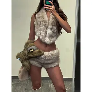 Women's Winter Sexy Backless Faux Fur Top & Zipper Shorts Set, Style, New Arrival Fashion