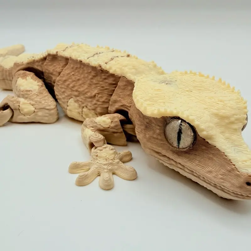 Realistic Crested Gecko 3D-Printed Collectible Reptile home decor
