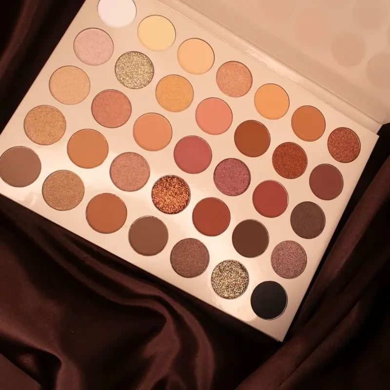 The Brown Palette - 35 Shades of Warm Neutrals, Rich Browns & Shimmering Golds for Versatile Makeup Looks