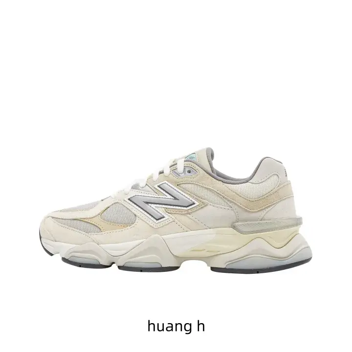 This vintage multi‑layer cream beige chunky sneakers match every style of Casual Shorts for cozy retro daily outfits when you hang out around the city in summer