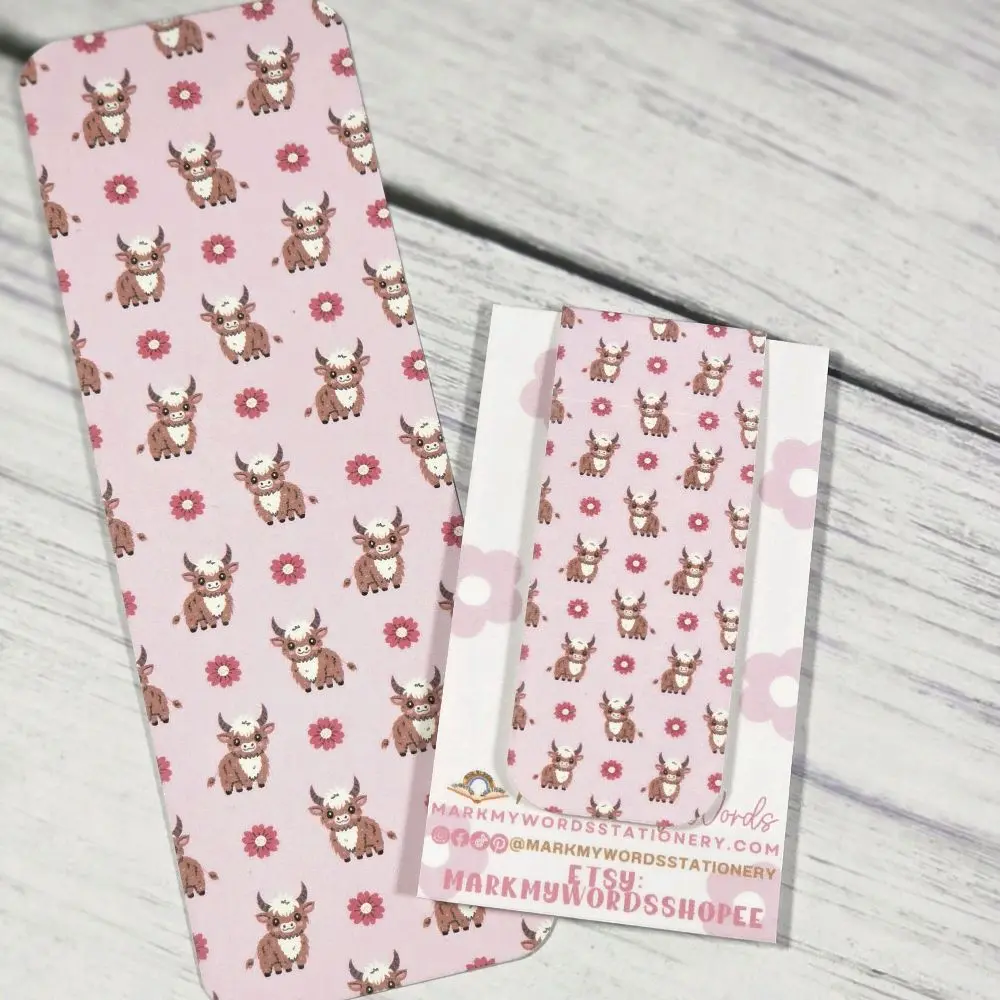 Highland Cow Bookmark and Highland Cow Magnetic Bookmark, Cute Pink Floral Farm Animal, Book Lover Gift for Stationery Enthusiasts