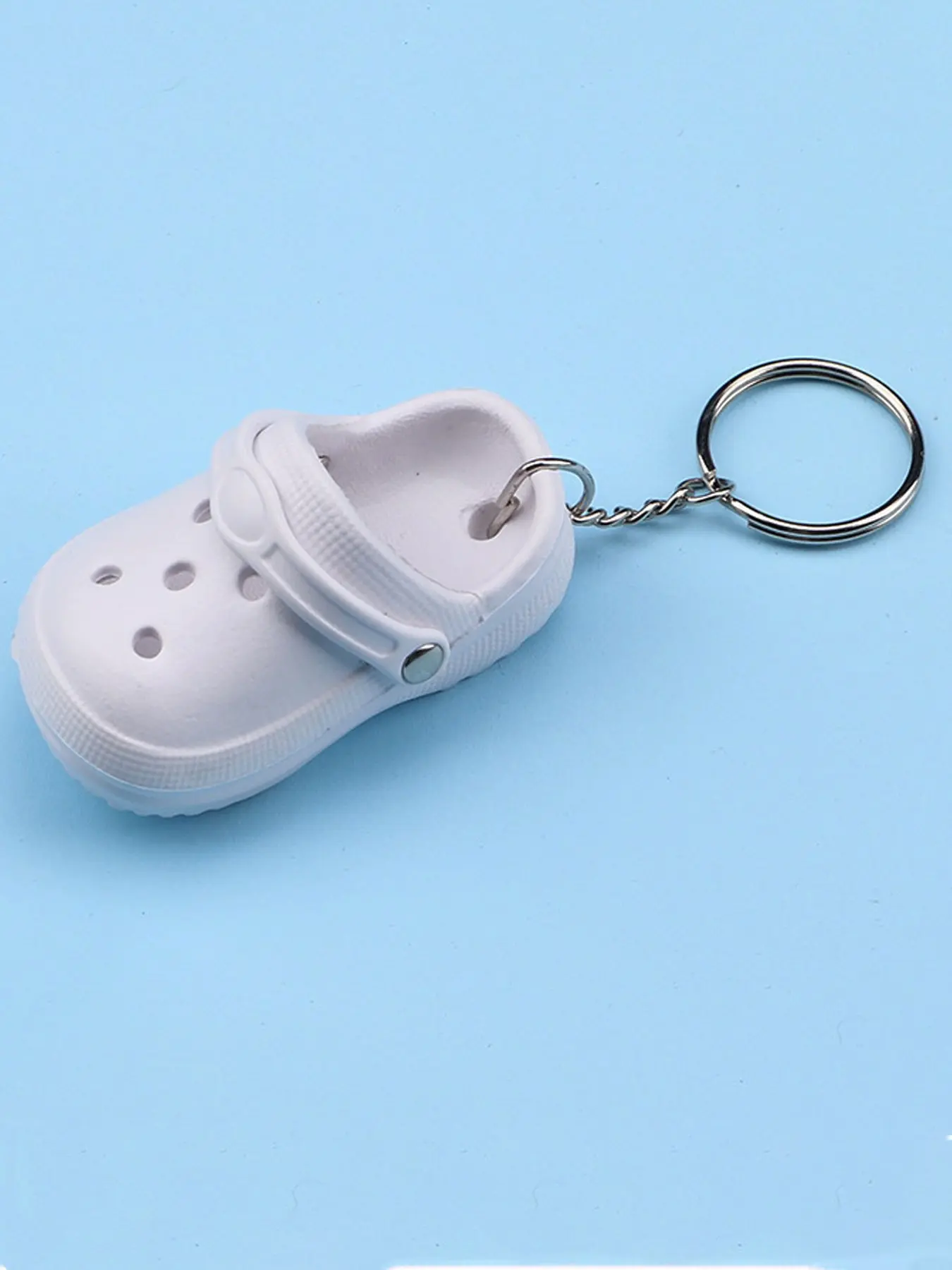 Cute Cartoon Slippers Keychain, Small Car Backpack Hanging Ornament, Unisex Gift, Adorable Key Ring Accessory, Keychain Kawaii, Keychain Bag Pendant