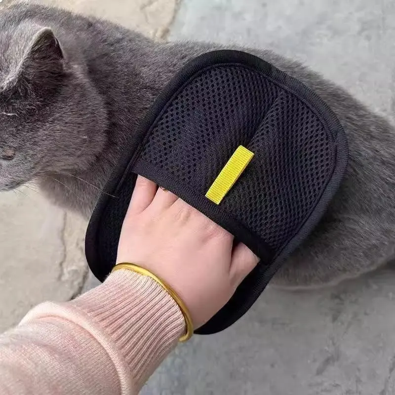 Pet Hair Removal Glove for Cats and Dogs, Flexible surface catches loose pet fur efficiently