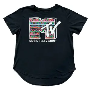Women Junior's Black MTV Geometric Graphic Logo T-Shirt Cotton Top Womenswear Streetwear Streetwear