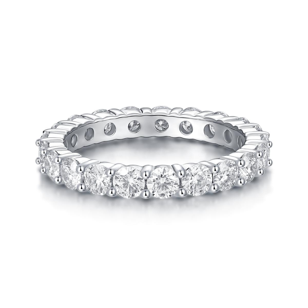 Exquisitely set with round moissanite diamonds, 925 sterling silver plated with gold, resistant to fading and hypoallergenic, suitable for everyday wear, layering, engagements, and dates. rings