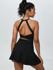 Women's Solid Cross Back Sports Dress with Built-in Shorts & Side Pockets, Breathable Comfortable U-Neck Athletic Tennis Dress, Ladies Sportswear for Indoor Outdoor Wear