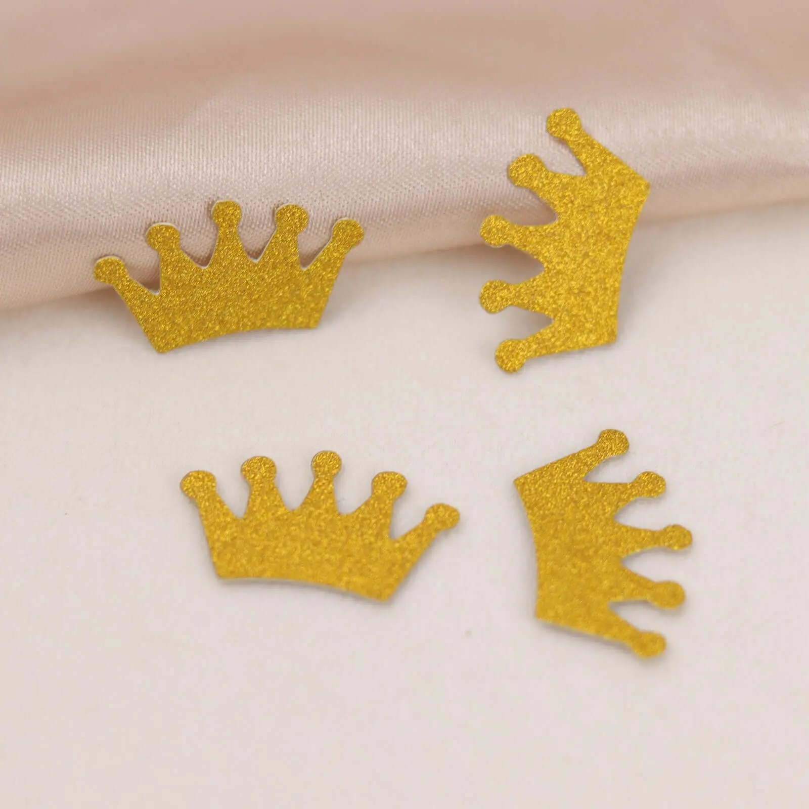 300 Pcs Double-Sided Gold Glitter Princess Crown Paper Confetti - Festive Party Table Scatters for Baby Shower, Bridal Shower, Wedding, Decorative Home Supplies, Not for Children