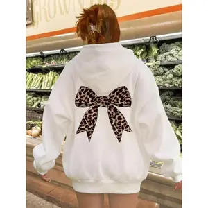 Women’s off-shoulder warm-lined hoodie with bow print, fashionable casual drawstring pocket hoodie, suitable for daily wear, vacations, and outdoor activities; autumn/winter women’s apparel