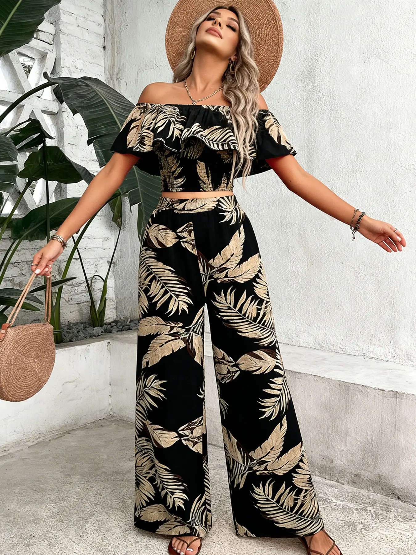 Two-piece set of women's black palm leaf print off-the-shoulder short top + wide-leg pants, Boho Outfit Sets, light holiday Boho two-piece set, suitable for tropical vacation, seaside wear