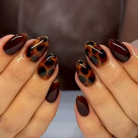 24pcs Short Oval Press-On Nails, Leopard Print Design Nail, DIY Nail Art, Autumn & Winter Minimalist Style, Easy Wear Acrylic False Nails Set, Nail Art Products
