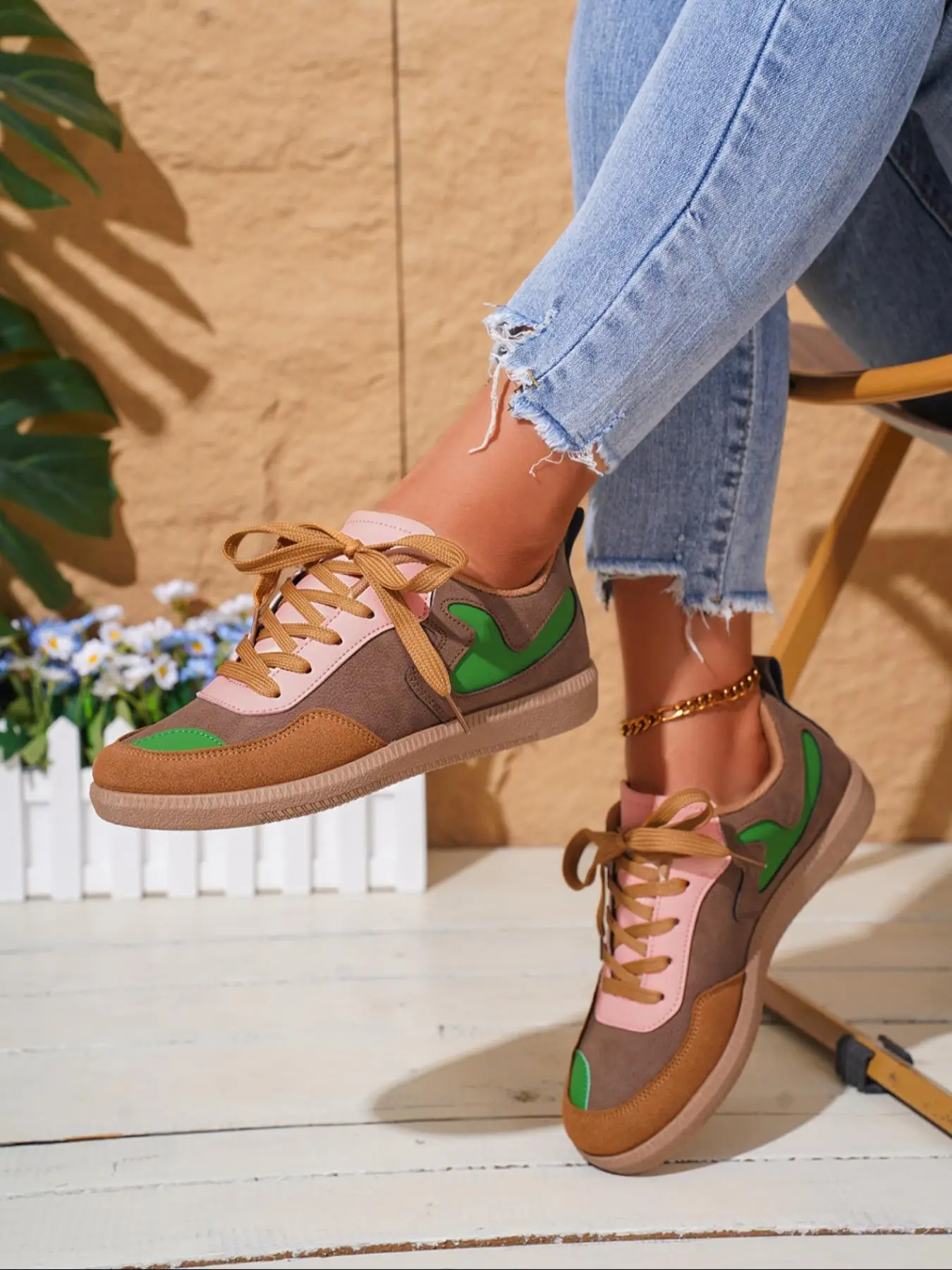 Women's Fashionable Colorblock Lace Up Low Top Sneakers, Casual Comfortable Patched Design Sports Running Shoes, Female All-match Round Toe Shoes for