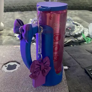 Slim can holder with lid and opener