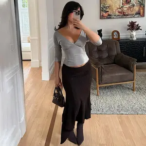 TARUXY Sexy V-Neck Long-Sleeved T-Shirt Women's Summer New Solid Backless Slim Fashion Commuting Top Party Vacation Female Top