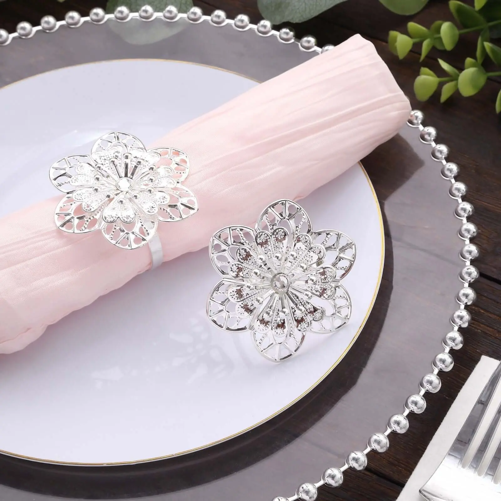 4-Pack Silver Metal Hollow Sunflower Napkin Rings - Modern Napkin Bands for Kitchen Utensils, Christmas Decor, Table Decor, Engagement Party, Sweet 16