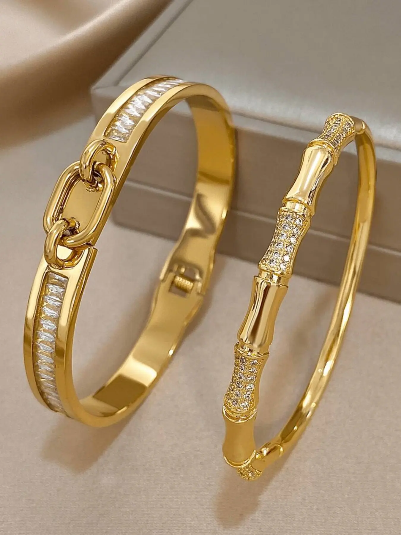 Luxury Stainless Steel & Copper Durable Material Stackable Bracelets Set of Two, Zircon Inlay Jewelry Gift for Women, Mom, Teacher, Party Accessories, High Quality Bracelet, Fashionable Bracelet, Elegant Jewelry Bracelet, Bracelet Combination Set